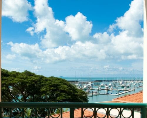 airlie-beach-2-bedroom-apartments-(9)