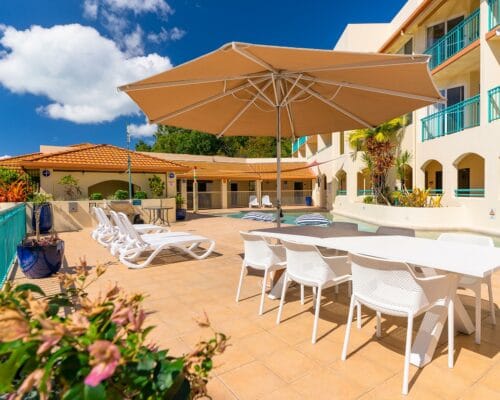 airlie-beach-resort-facilities-pool-(1)