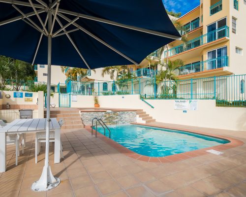 resort pool 5 website 2000 x 1334